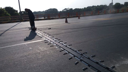 Juntas de dilatación para el puente Nobol en Guayas